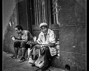 ADEL GODOY ADEL GODOY. Ante todos, firme y entusiasta, el joven Adel Godoy se comprometió una noche del cincuenta y ocho a que las páginas de Revolución, ocultas bajo los...